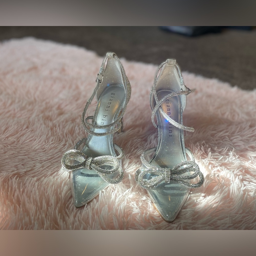 Gianni bini heels wore them once don’t need them anymore.